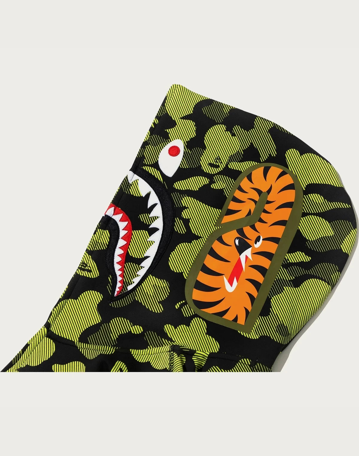 Relaxed Full-Zip Graphic Hoodie - Green