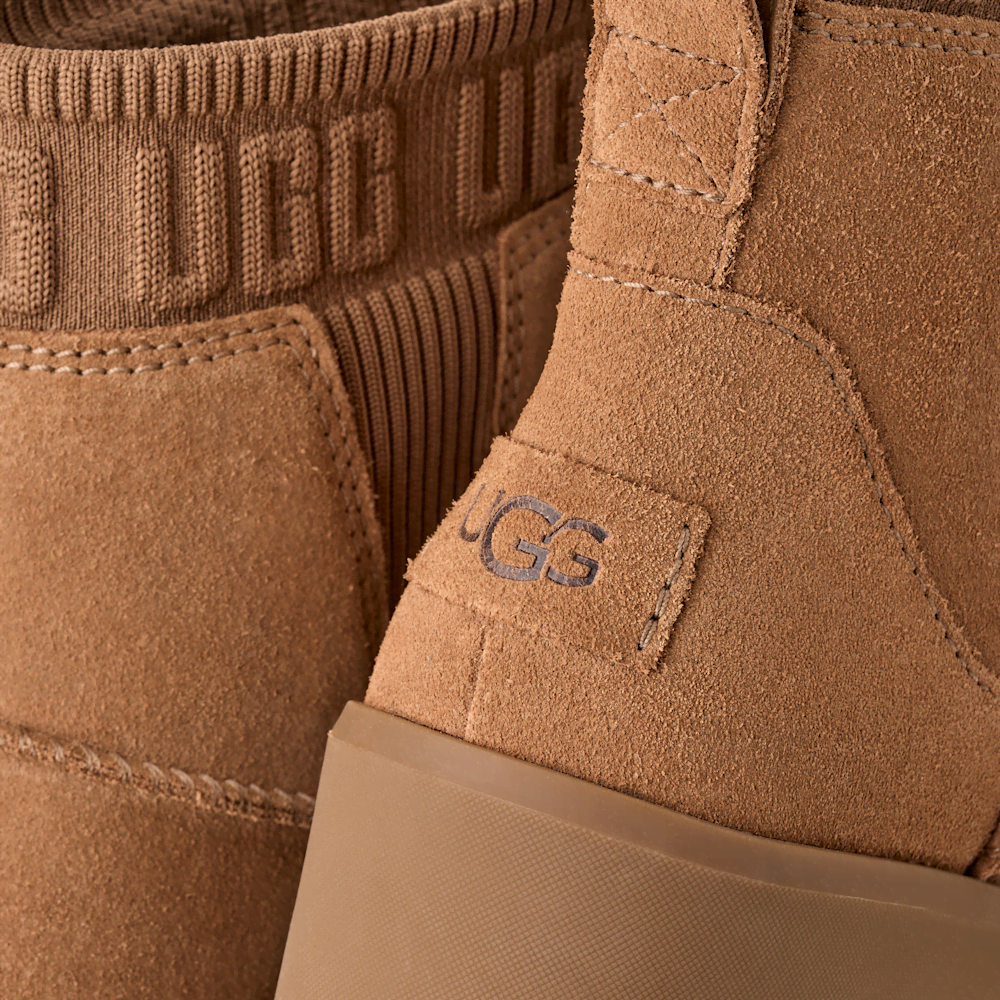 Women's Water-Resistant Chelsea Boot - Chestnut