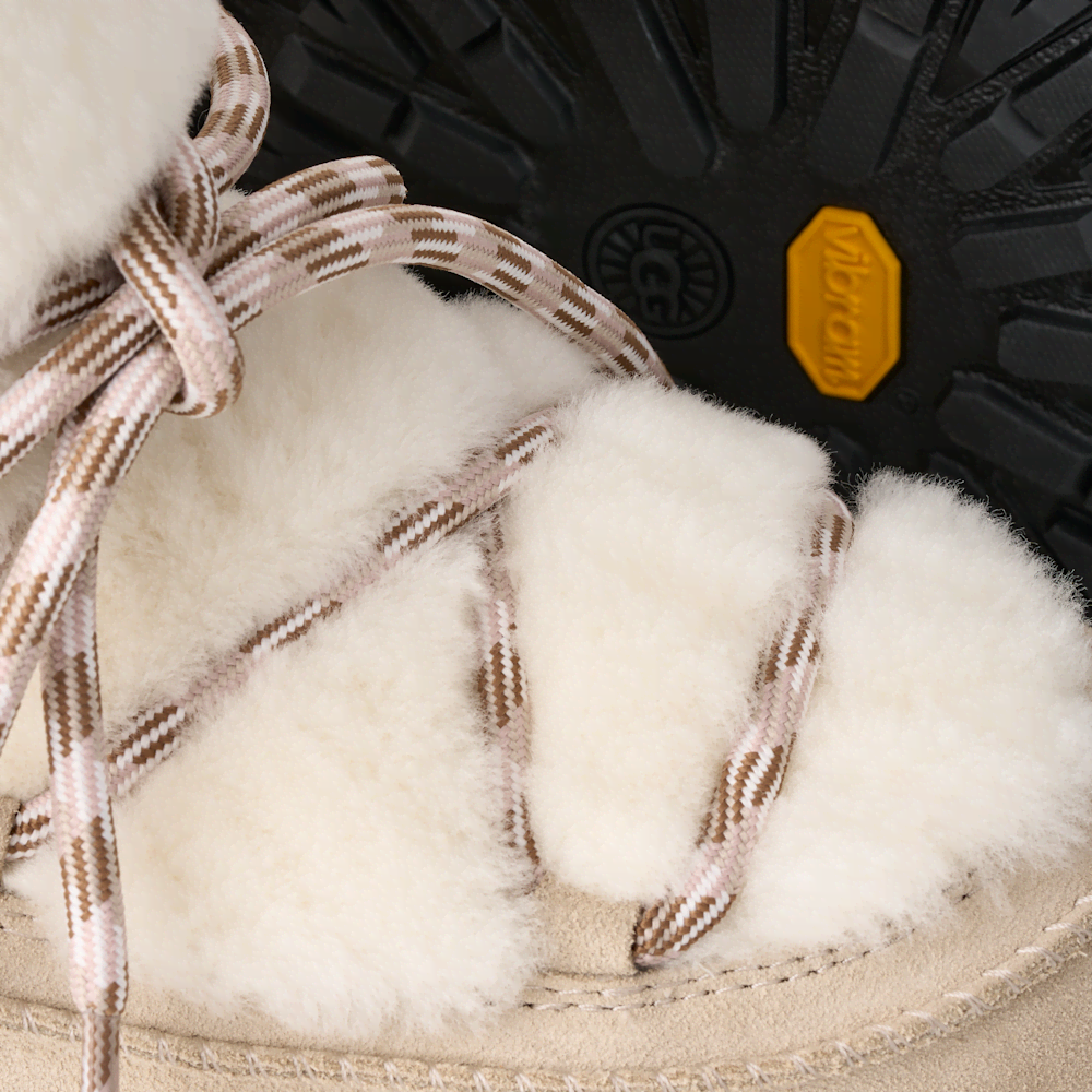 Women's Sheepskin Lace-Up Winter Boot