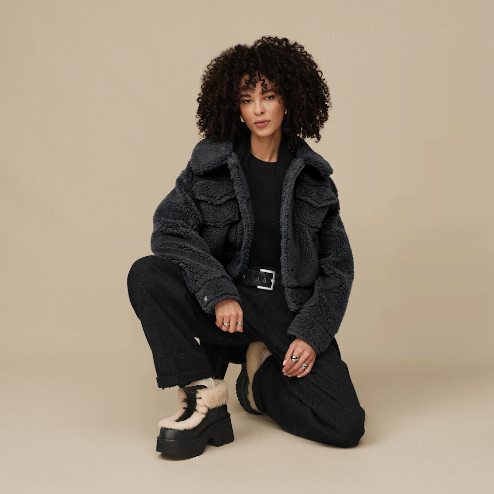 Women's Short Plush Fleece Trucker Jacket - Cobble Grey